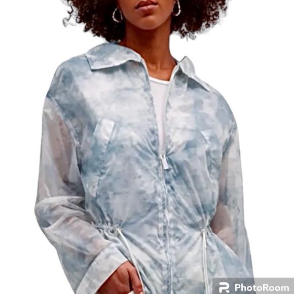 Like New Emporio Armani cloud-print hooded windbreaker jacket blue white sz 44 - Picture 9 of 17